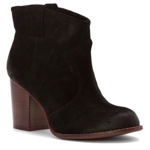 Splendid Lakota Black Suede Ankle Boots